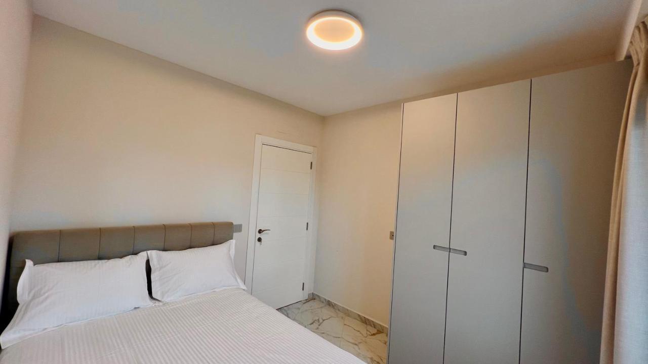 Zeus Tirana Suite Deluxe エクステリア 写真