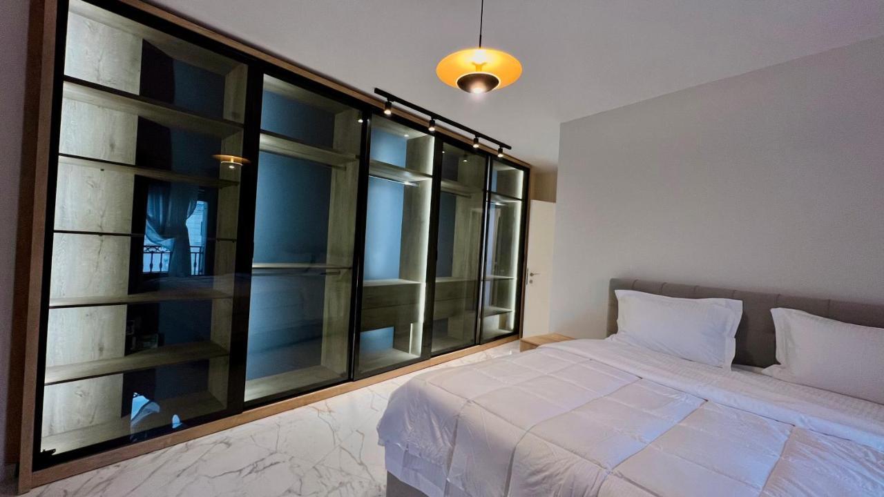 Zeus Tirana Suite Deluxe エクステリア 写真